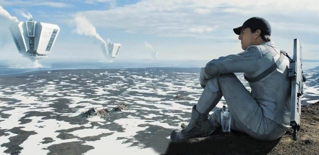 Tom Cruise contemplates 'Oblivion'.