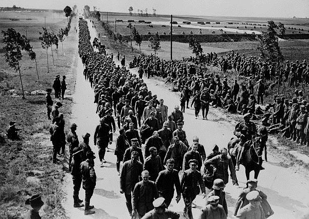 German soldiers on the Western Front lucky enough to have been taken prisoner (Library of Congress)