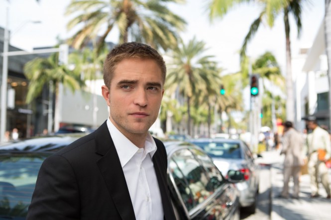 Robert Pattinson looks properly mystified in 'Maps to the Stars' (Focus World)