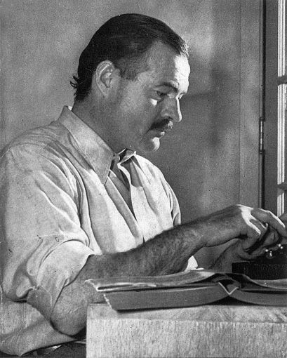Ernest Hemingway (photo by Lloyd Arnold, 1939)